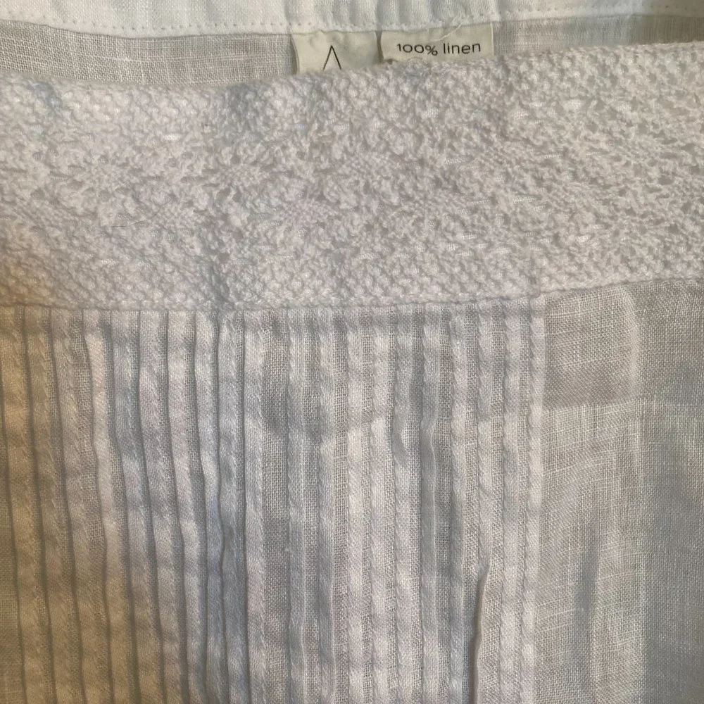Joie White Linen Top - NWT - Picture 10 of 13